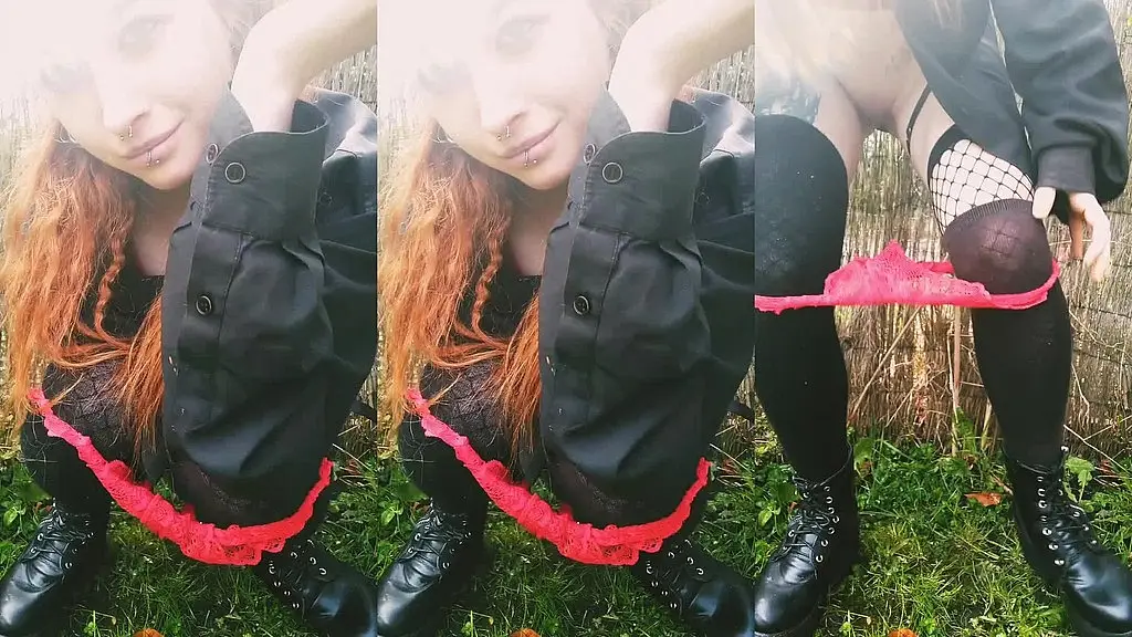 petite video uro si une version nude vous interesse,faites le moi savoir...