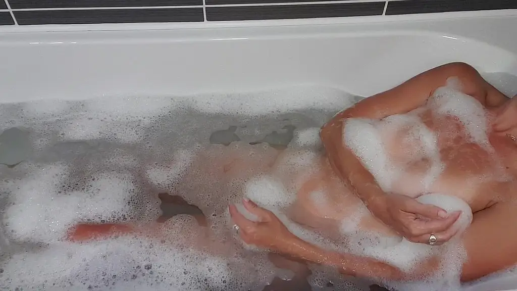 jeu de mousse sensuel