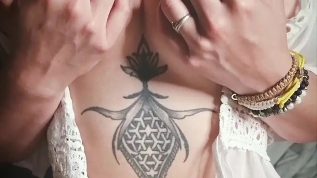 envie de me voir jouer avec mes boobs ? deviens fan et regale toi