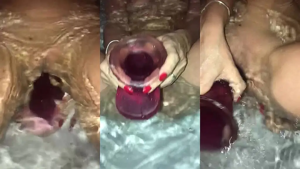 mia moglie si masturba nella vasca da bagnomia moglie, calda e vogliosa si fa ...