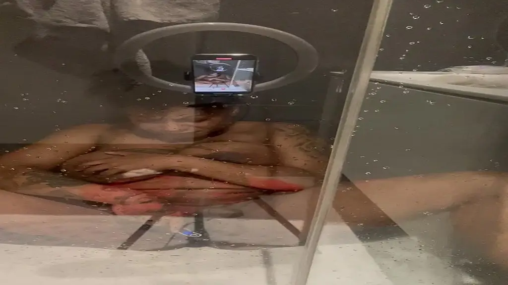 masturbation femininecoucou voici une video ou je me masturbe pendant 10min ...