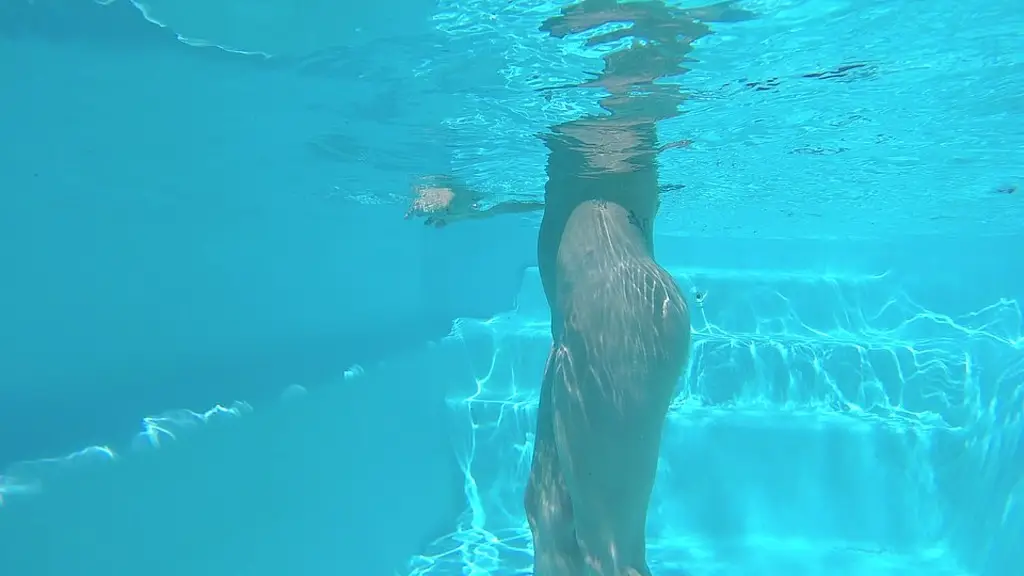 qui a deja fait un cunni sous l eau ?