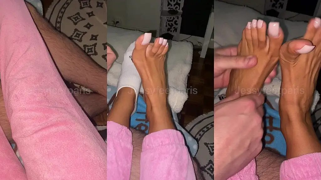 apres la seance ! avec mes petites chaussettes adidas a moi j’adore ...