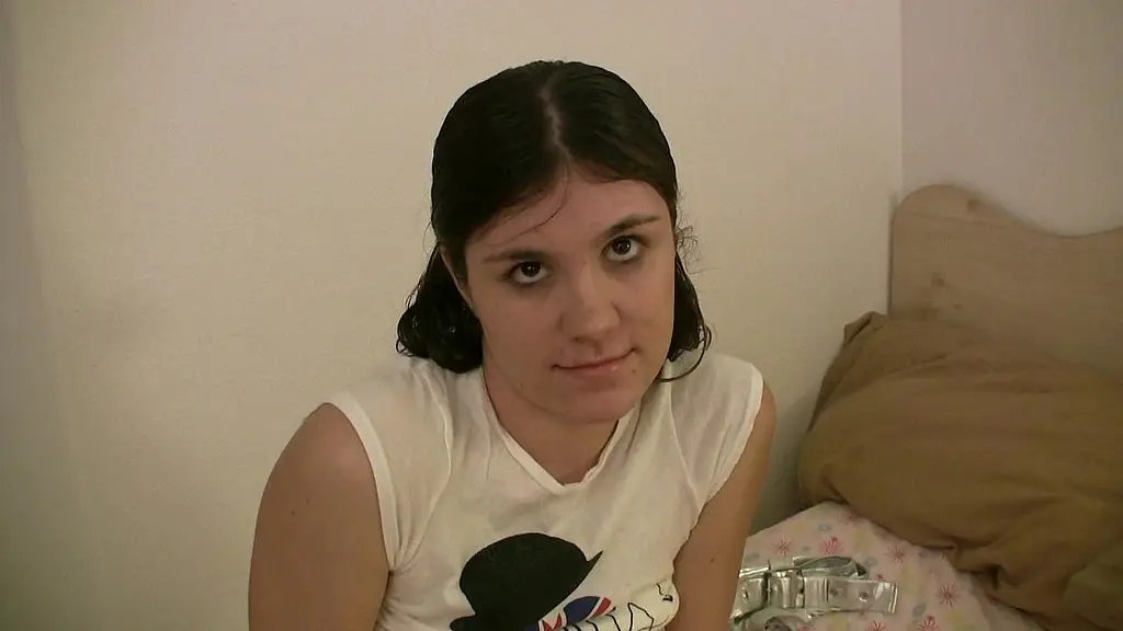 purefilmstv - неопытная девушка хочет получить работу, поэтому она мастурбирует и сосет член босса