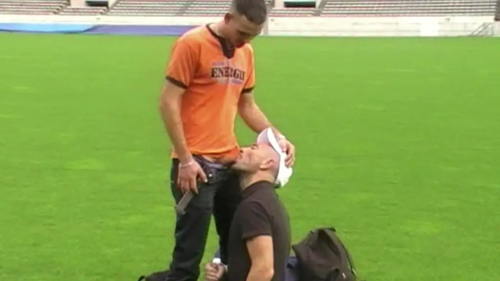 64 amazing risky exib sex in public statidum football