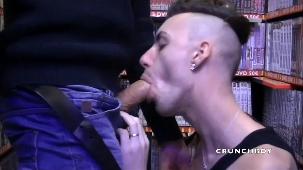 1683 so sexy twink impossinle to resist