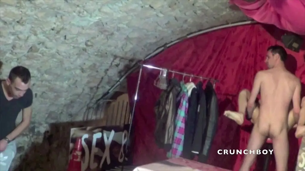1690 young gay fucked by 2 straight in discret basement
