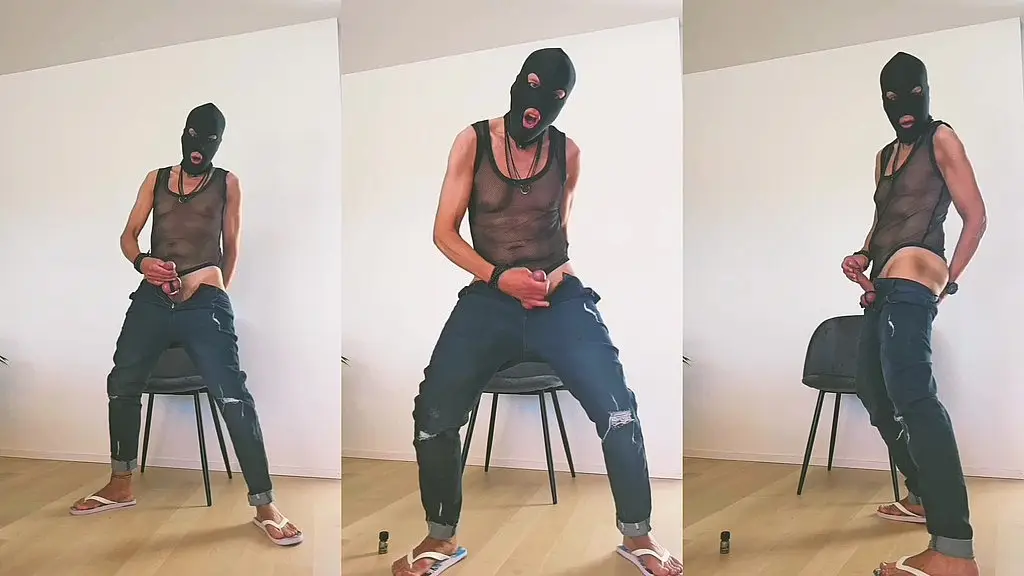 hard pp fuck with dildo wearing jeans and flip flops