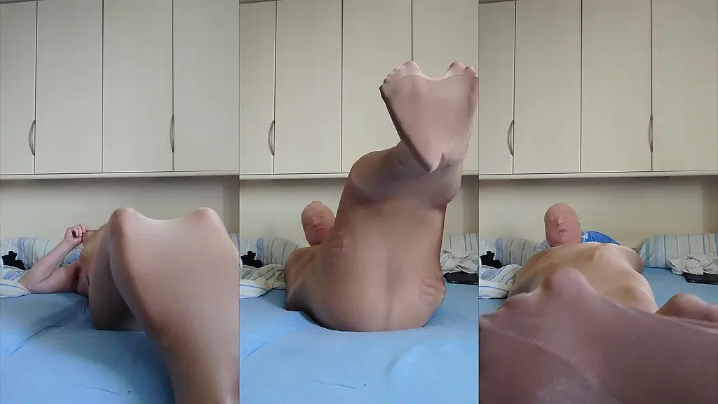 carmen nylonjunge tests bodystocking for full body