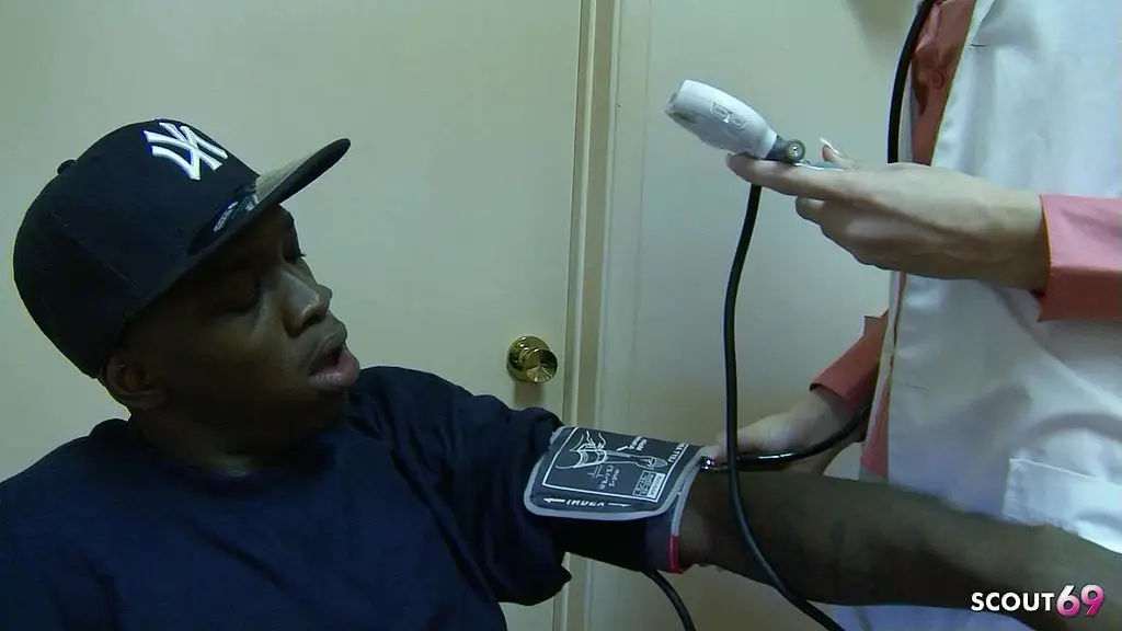 blue eyes cougar milf doctor get horny while watch clients big black cock and seduce him to interracial fuck