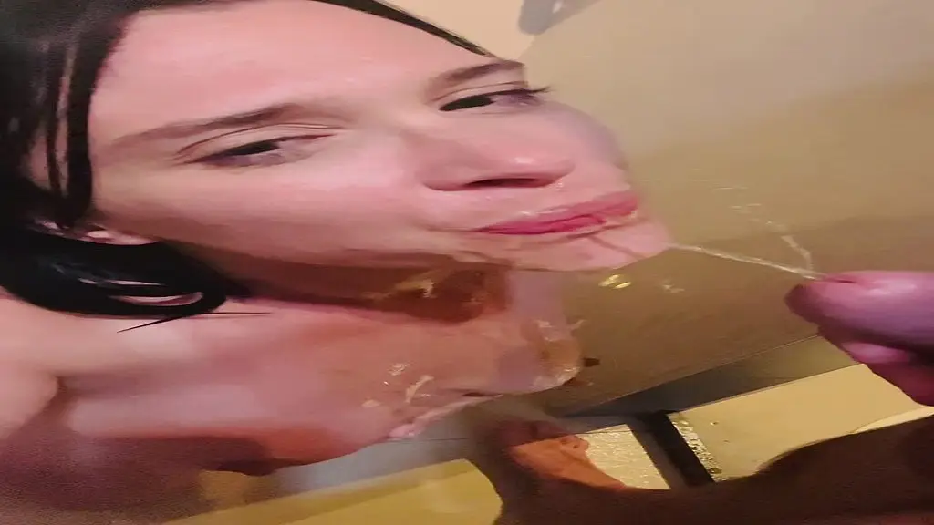 de retour de mon gangbang cet apres midi , top mais j’ai pas eu de pisse snif...