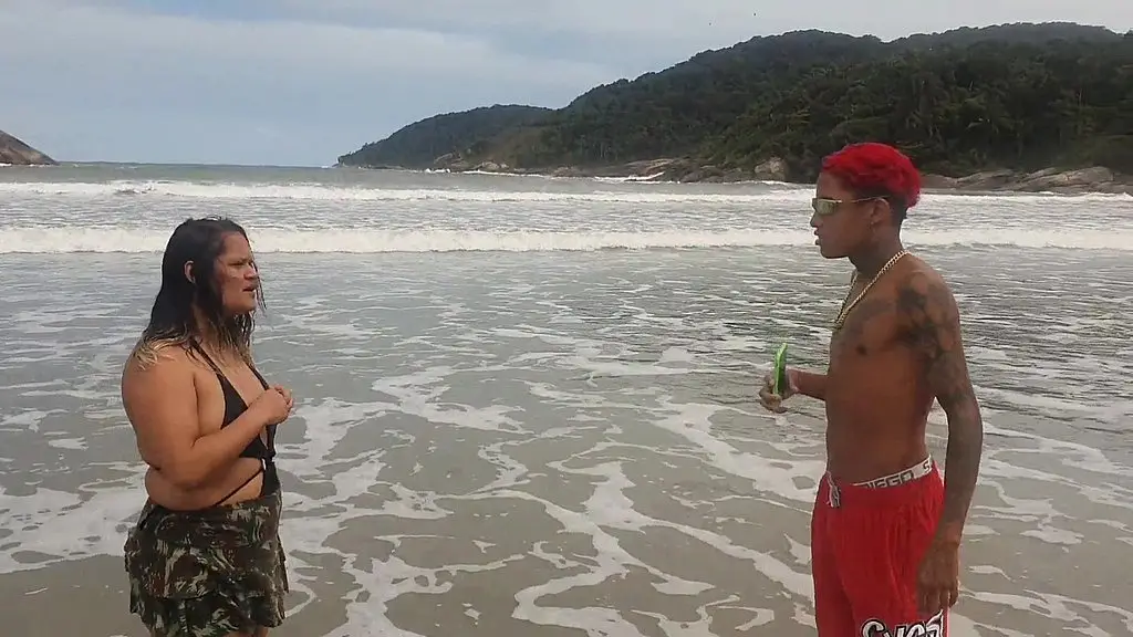 achei o famoso brinquedo na praia e fui logo tietar