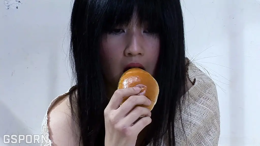 18 yo japanese teen is fucked by expert cock in jail of tokyo city