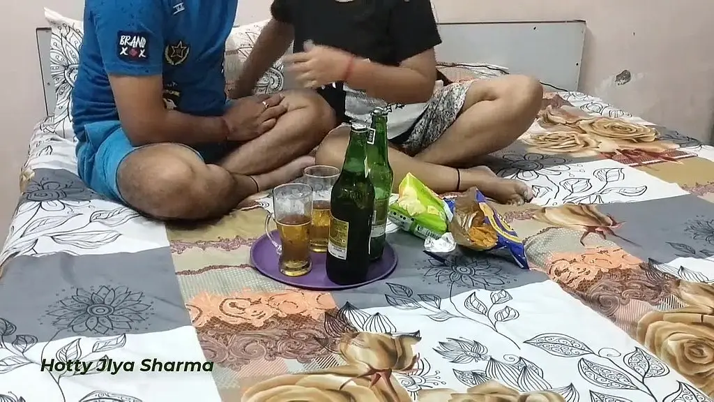 सौतेली मां जब सो रही थी तक मैंने अपने मोटे लन्ड से अपनी मां की गांड़ मार ली।