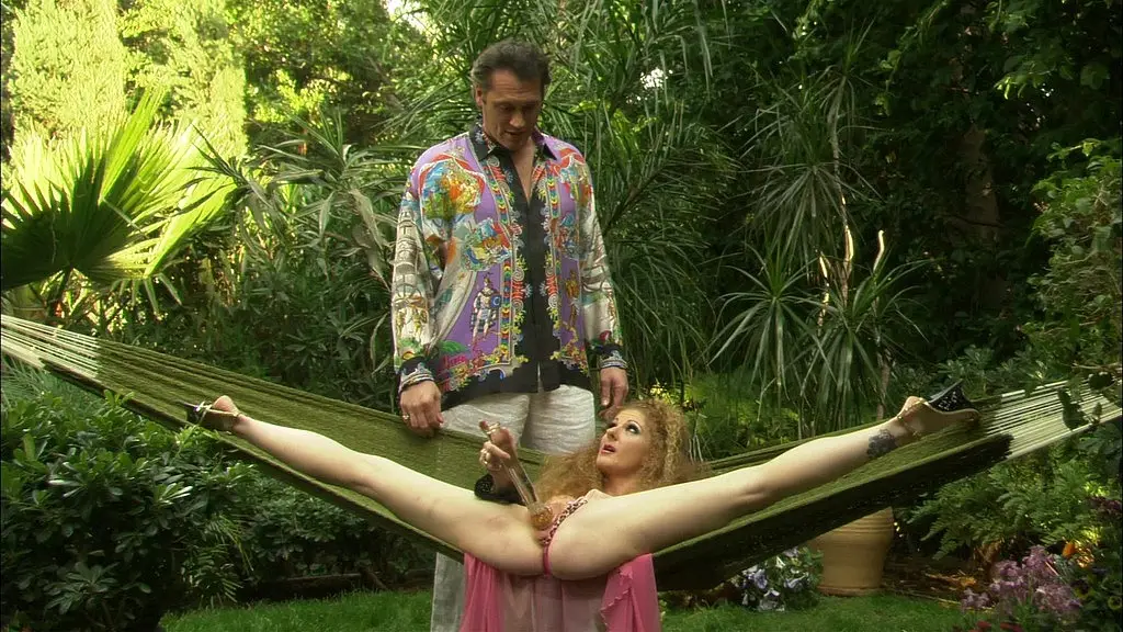 annie body gets fucked on vacation