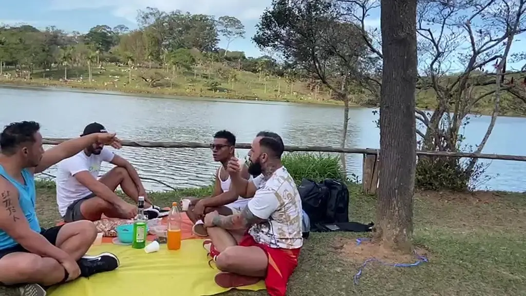 fudendo no parque publico