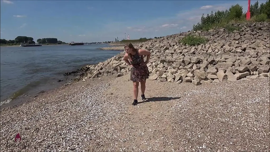 public schamlos reingelegt!!! eigentlich hatte ich nur mein armband verloren!