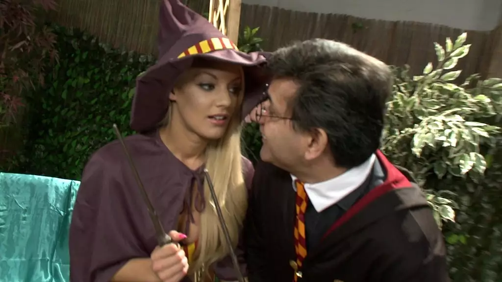 harry pornter здесь, чтобы спасти день