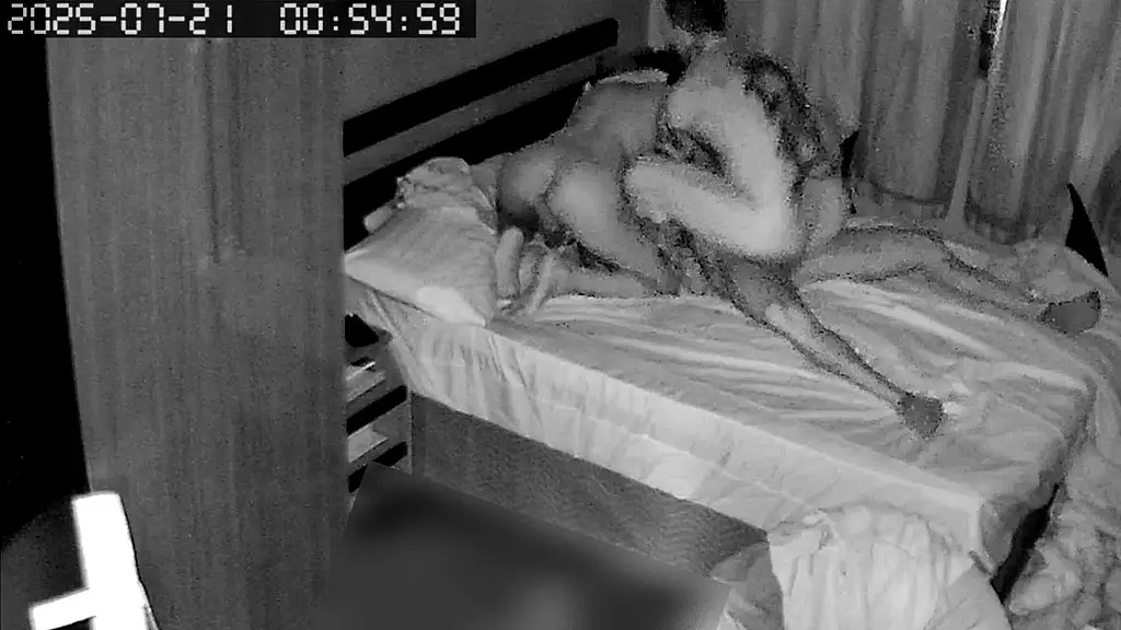 camera escondida flagra diversao de trisal - parte 02