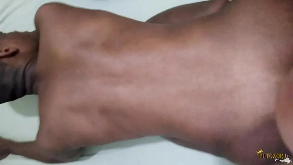 morou comigo alguns meses, e tomava pica direto. - parte 1