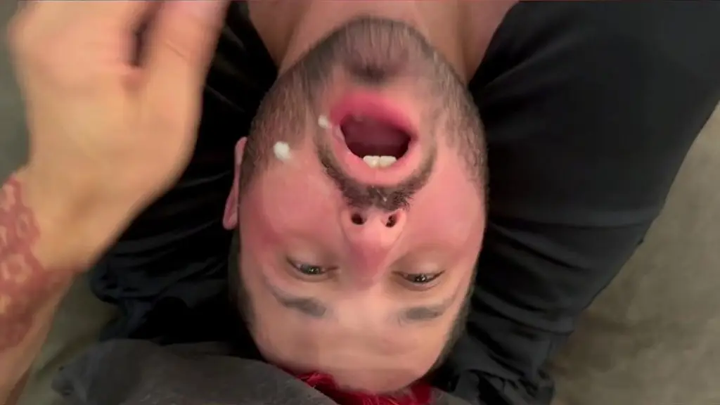 taping a shoe to a fags head, humiliate, dominate, stomp, and ball busting serve me!