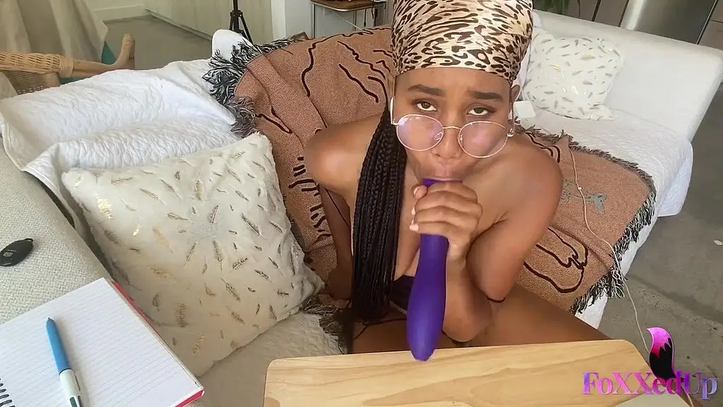 jenna foxx unleashes passion with her biggest & fastest dildo in a wild pleasure explosion!