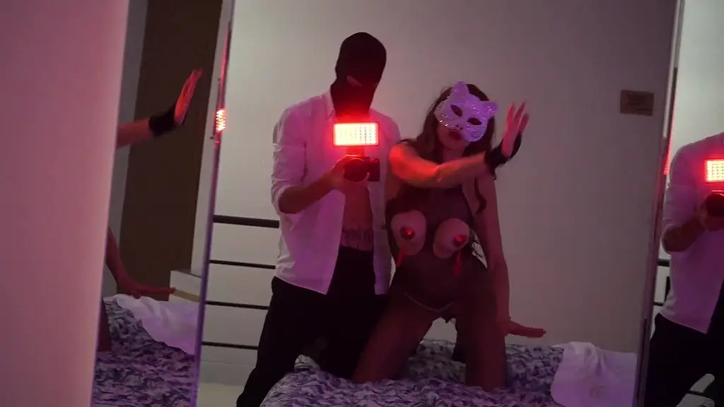 nos cambiamos de personalidad para follarnos