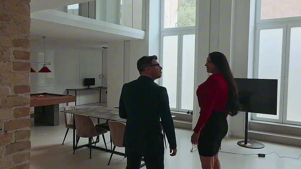 sexy real estate agent jolee love gets fucked in her ass by denis italian big cock