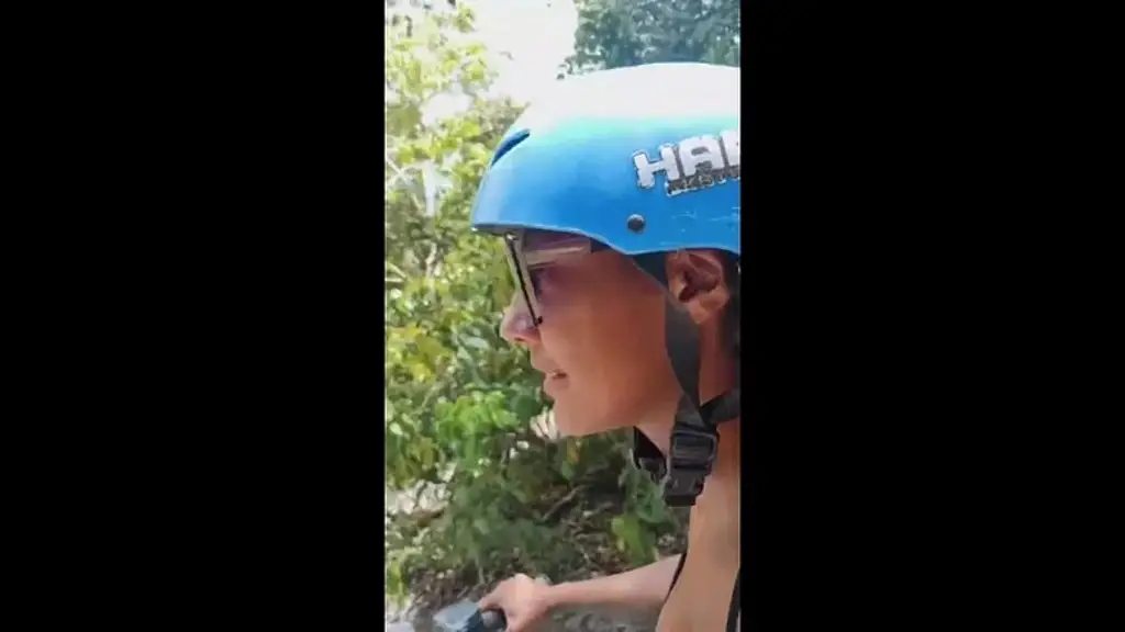 on a trip with my friend who sucked me off on the side of the road in public and on the high seas