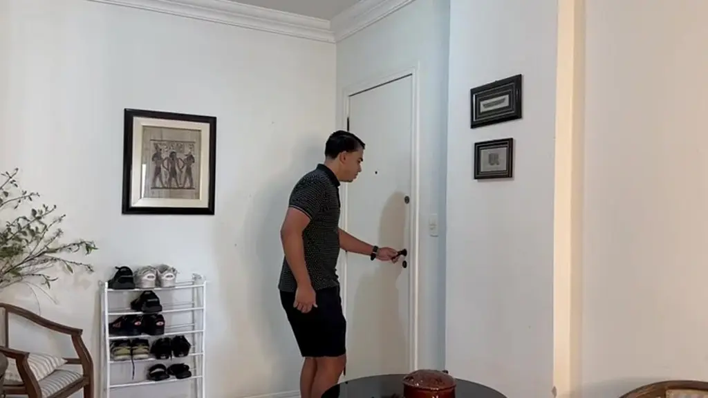 os primos hot revezando o cuzinho do safado