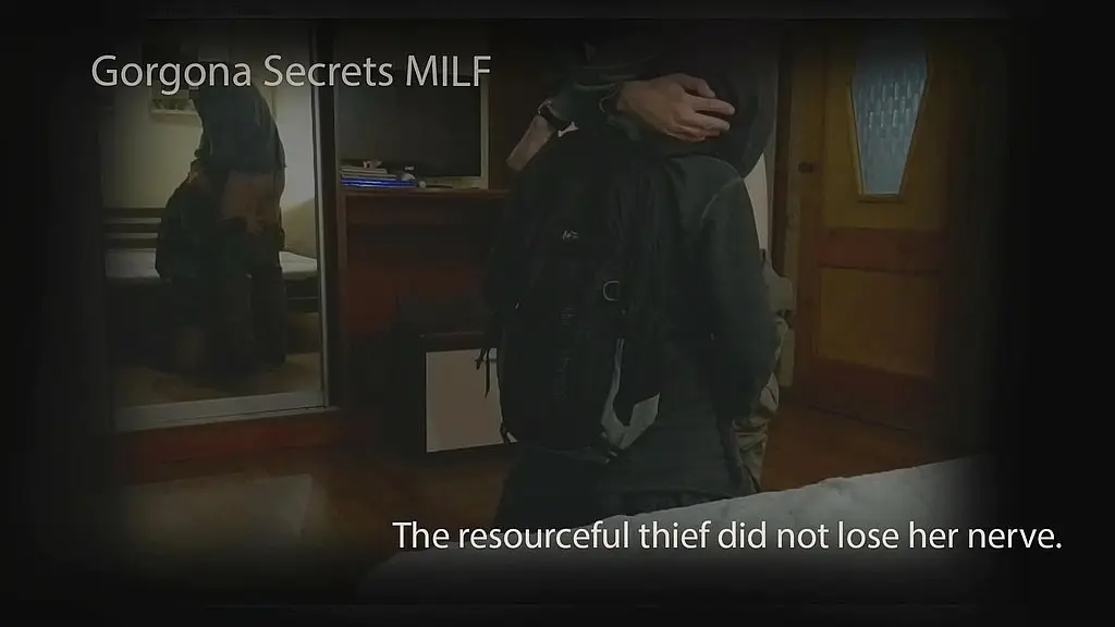 the resourceful thief did not lose her composure.