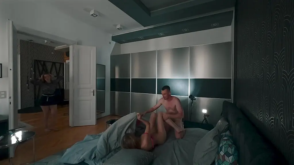 s5e4 bts pt2: fanta sie & mr. cat raw sex — kisscat crashes the steamy set!