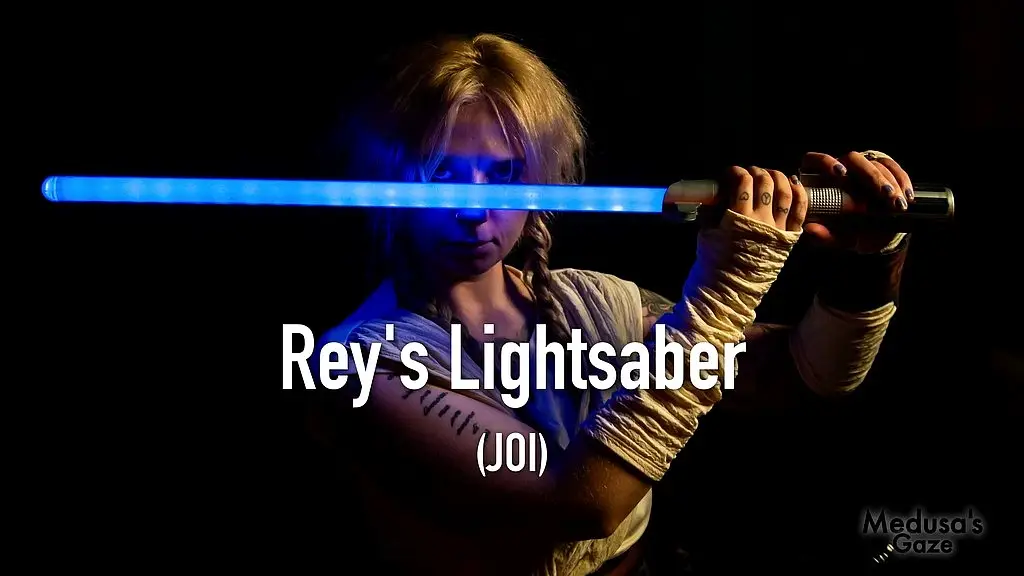 reys lightsaber joi
