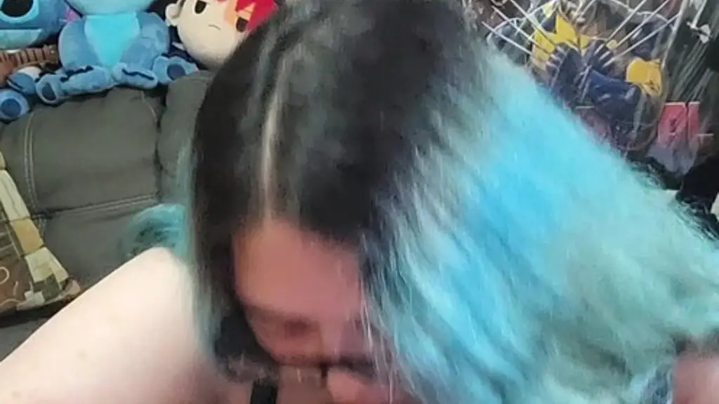 bbw sucks and rides dildo