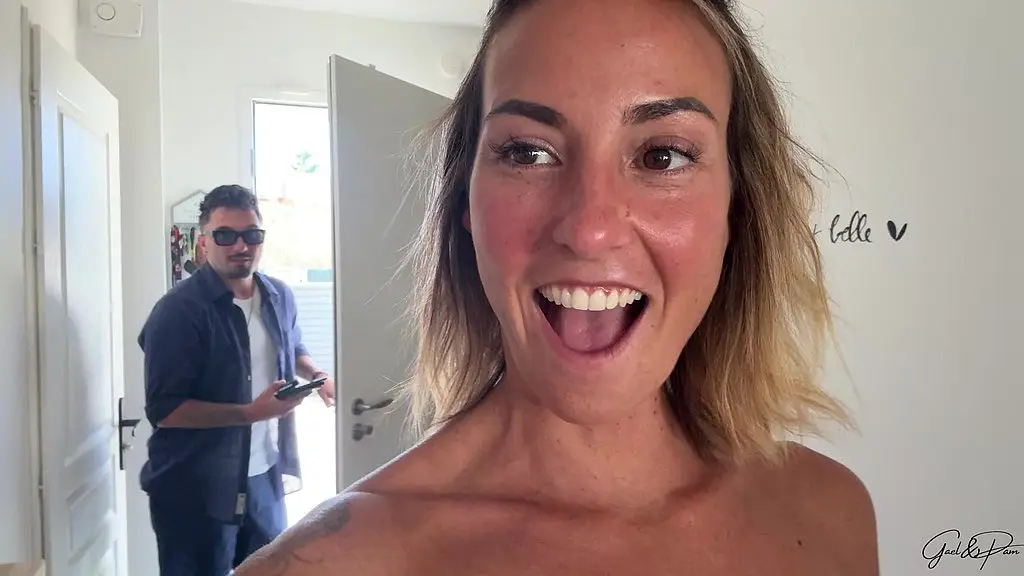 une journee avec lea pam : j essaye un gode ventouse