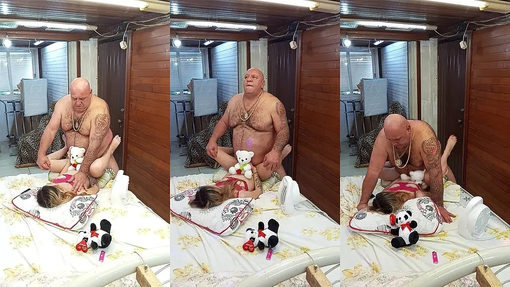 novinha tarada tranzou tanto que chegou escorrer gozada nas pernas