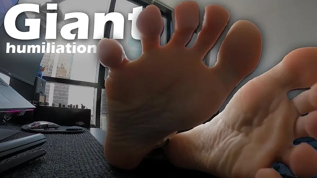 giant humiliates and ignores human who watches his feet