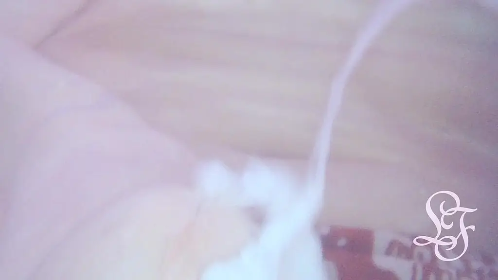 big underwater cumshot in the bathub!