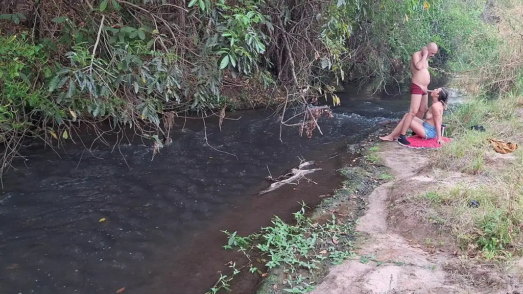 strangers are caught having sex at the waterfall.