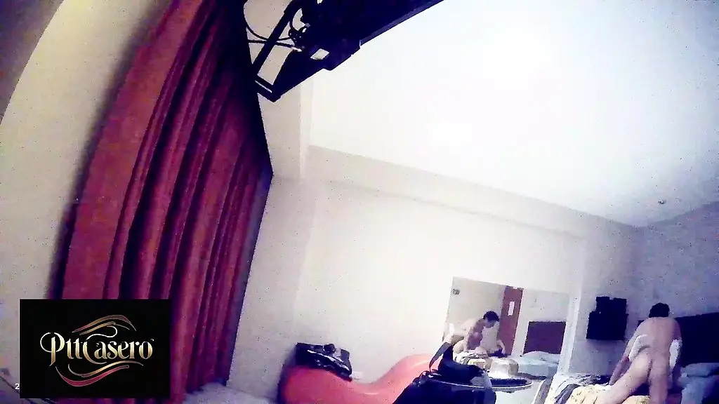¡alguien nos esta mirando y escuchando! grabamos esto en nuestro hotel parte 2