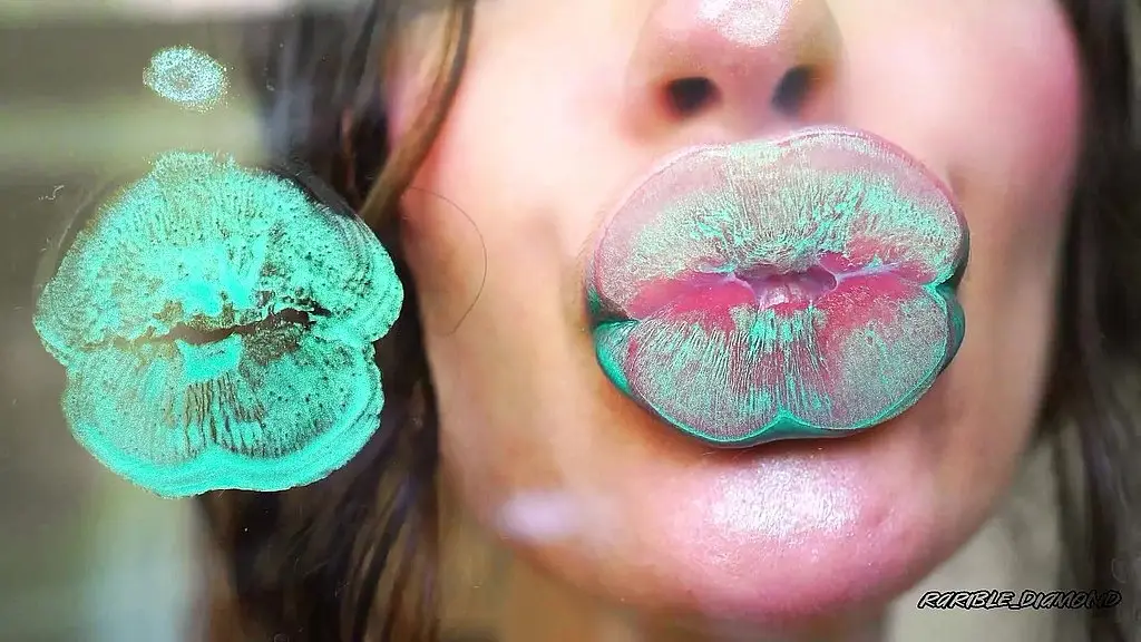 sensual glossy minty kiss