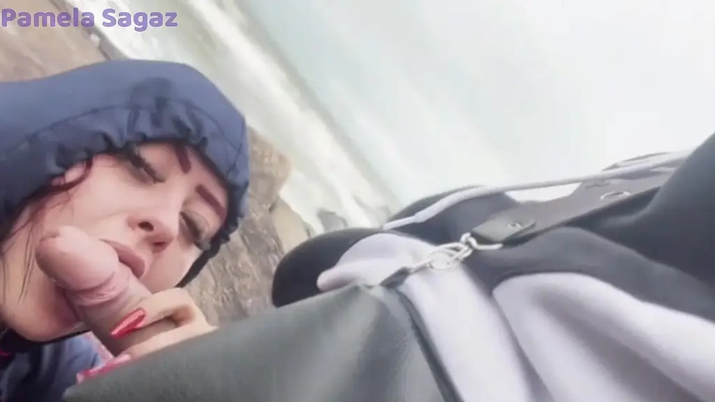 fodendo com novinho na praia safado cheio de tesao ja colocou eu pra mamar aquela rola gostosa