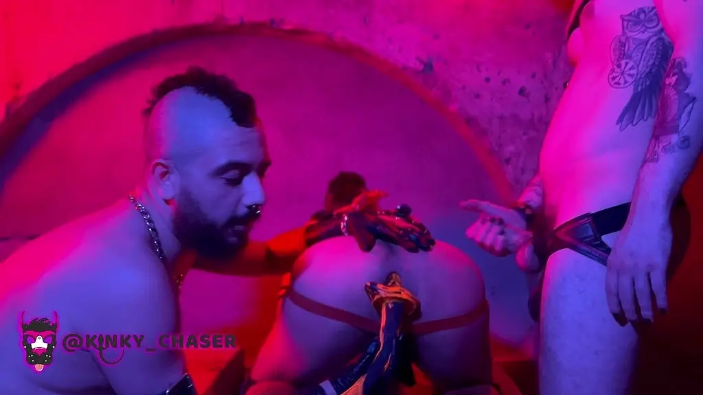 gozei no cu do puto pro macho dele lamber depois