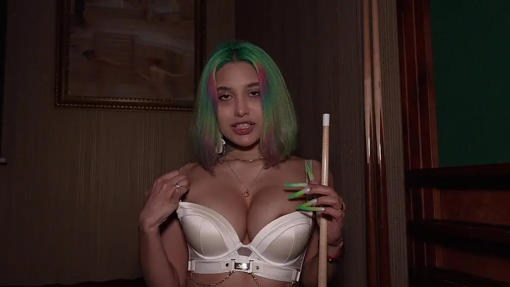 i convinced a bloger shooting to film the video, rocky lips like сolor hair, likes make a suck, im filming her yamme asshole.