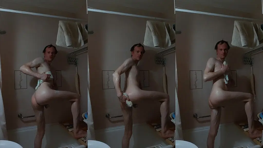 sergay fag in shower