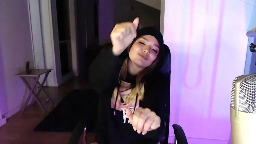 megan live solo