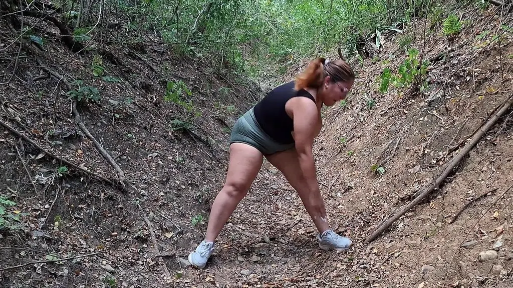 sapphire exercises naked outdoors