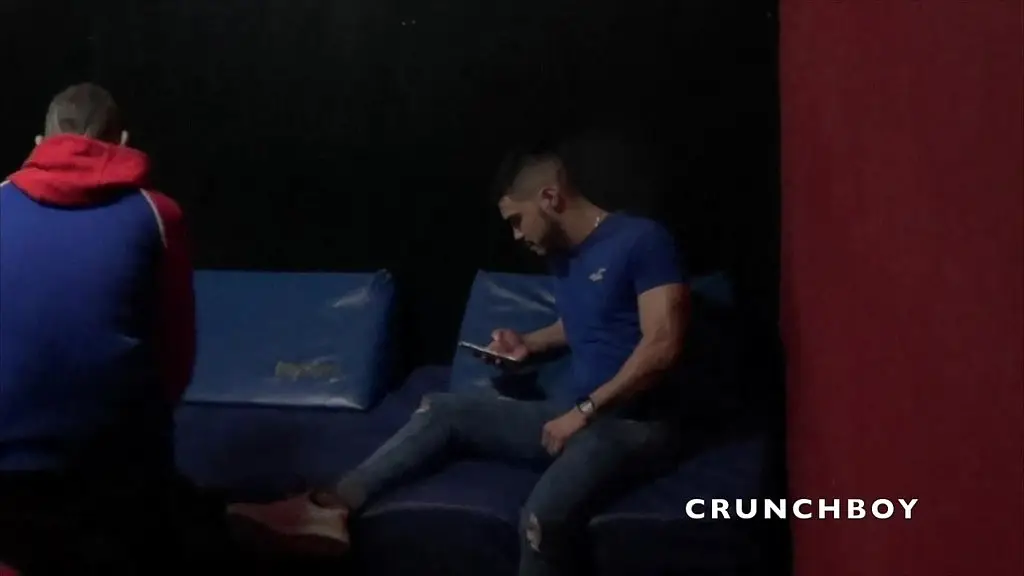 bareback porn in baclroom in madrid with spanish boys