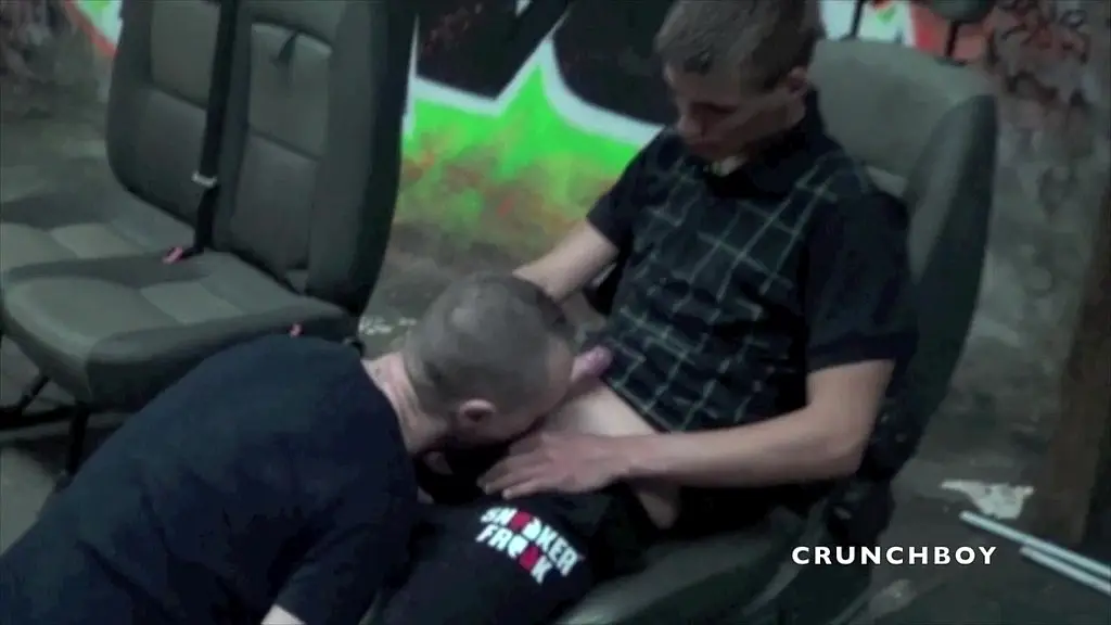 kevin fucked by yount straight dude outdoor