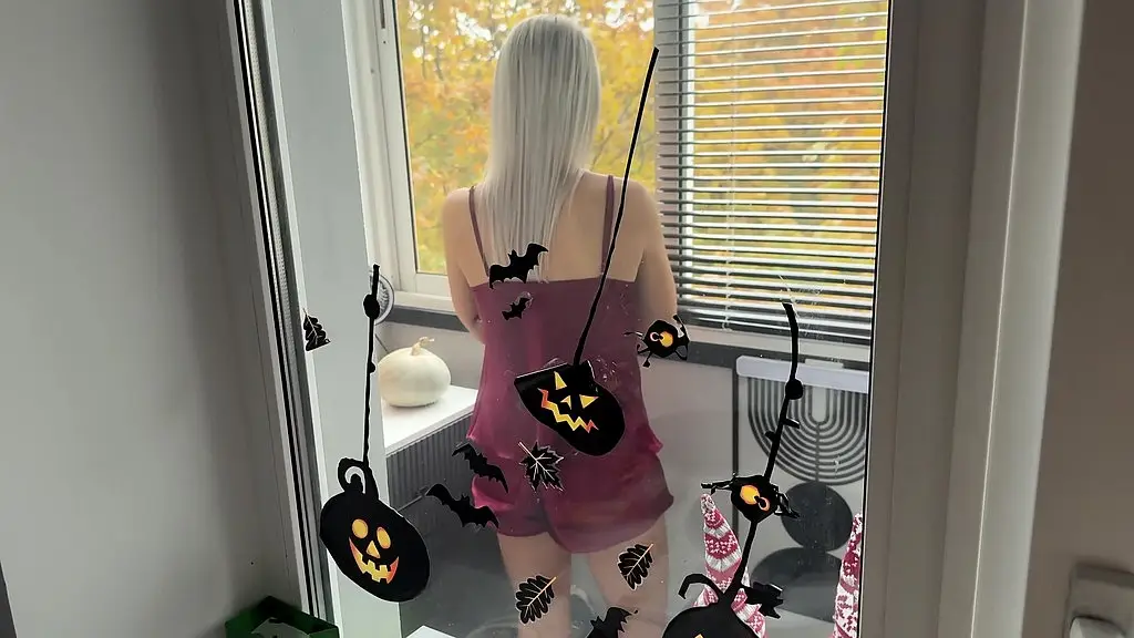 my naughty step girl drops to her knees on the balcony the second mom leaves